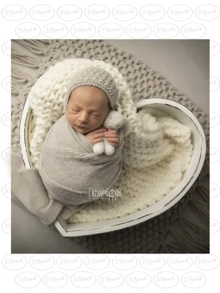 D'APONTE NEWBORN NB021 WHITE HEART | D'Aponte | Newborn Accessories