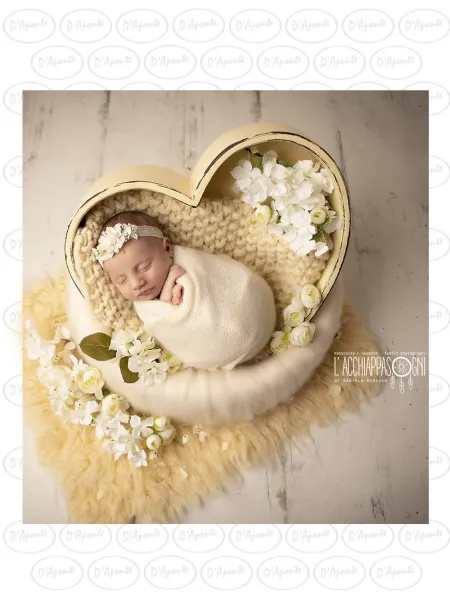 D'APONTE NEWBORN NB022 CREAM HEART | D'Aponte | Newborn Accessories 2