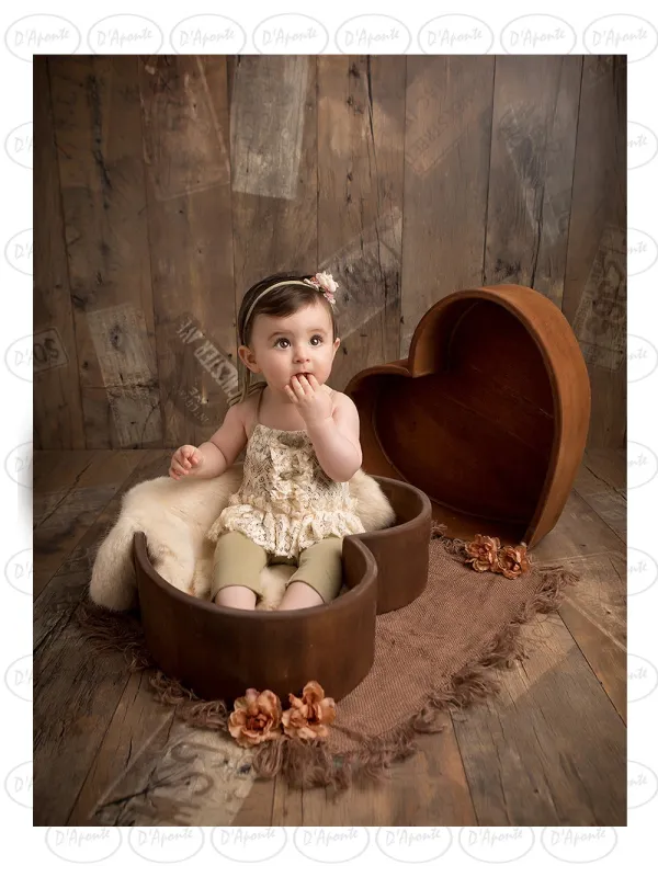 D'APONTE NEWBORN NB023 LIGHT WALNUT HEART | D'Aponte | Newborn Accessories