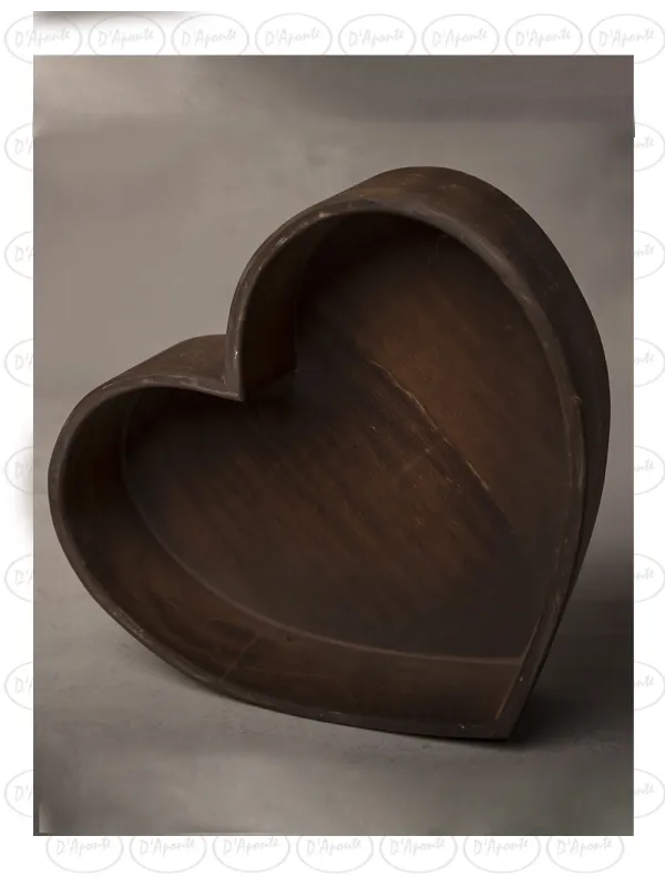 D'APONTE NEWBORN NB024 DARK WALNUT HEART | D'Aponte | Newborn Accessories
