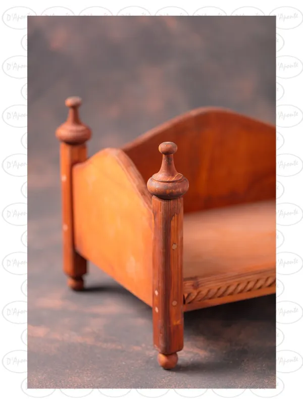 D'APONTE NEWBORN NB049 ARABIC WALNUT BED | D'Aponte | Newborn Accessories