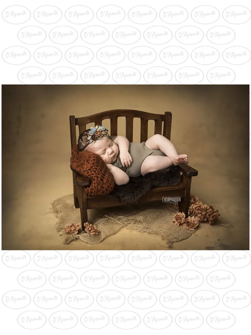 D'APONTE NEWBORN NB062 BROWN BENCH HOLED | D'Aponte | Newborn Accessories