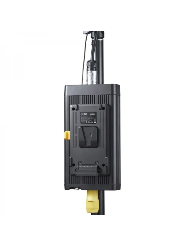 GODOX Kit di 3 illuminatori a led S60 con messa a fuoco + 3 stativi + 2 softbox + accessori