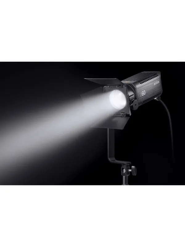 GODOX Kit di 3 illuminatori a led S60 con messa a fuoco + 3 stativi + 2 softbox + accessori