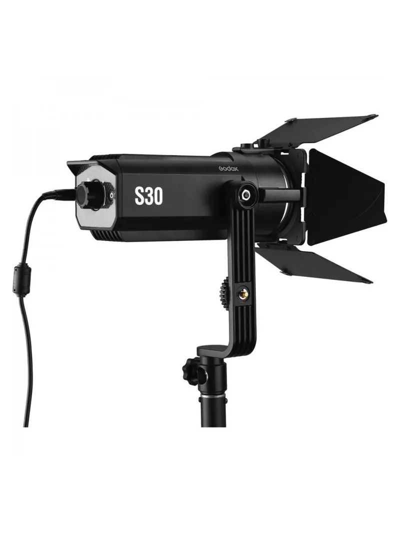 GODOX SA-D Kit di 3 illuminatori a led S30 con messa a fuoco + 3 stativi + 2 softbox + accessori