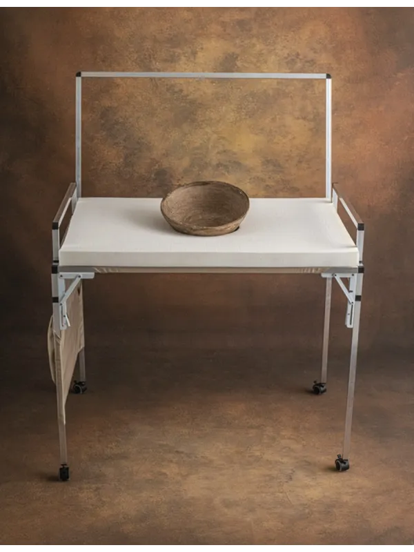 copy of . Newborn table | D'Aponte | Newborn Stand