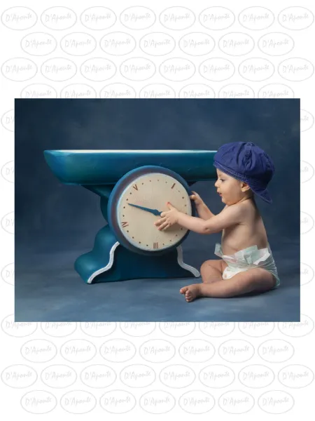 D'APONTE P458 WEIGHT SCALE | D'Aponte | Photo Props 2