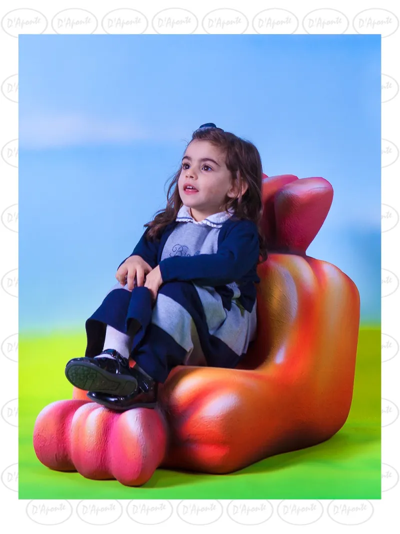 D'APONTE P472 CANDY ARMCHAIR | D'Aponte | Photo Props