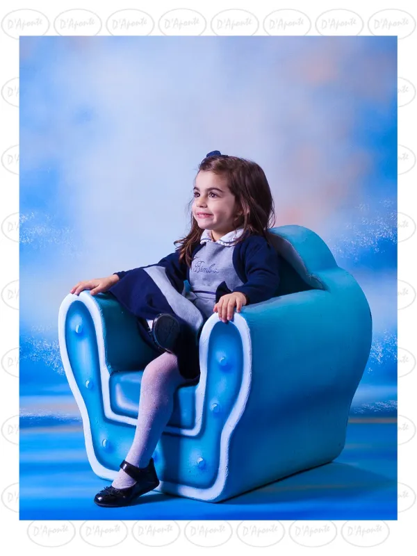 D'APONTE P473 BLUE ARMCHAIR | D'Aponte | Photo Props
