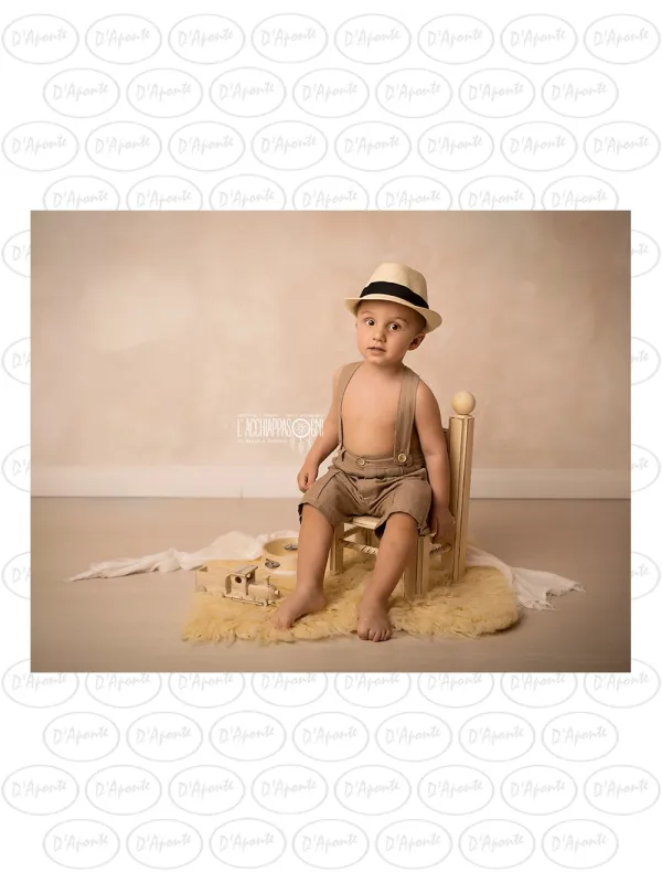 D'APONTE NEWBORN NB003 CROWN CHAIR | D'Aponte | Newborn Accessories
